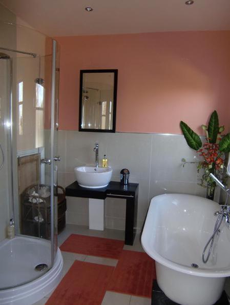 Bed and Breakfast Number27Харрогейт Номер фото